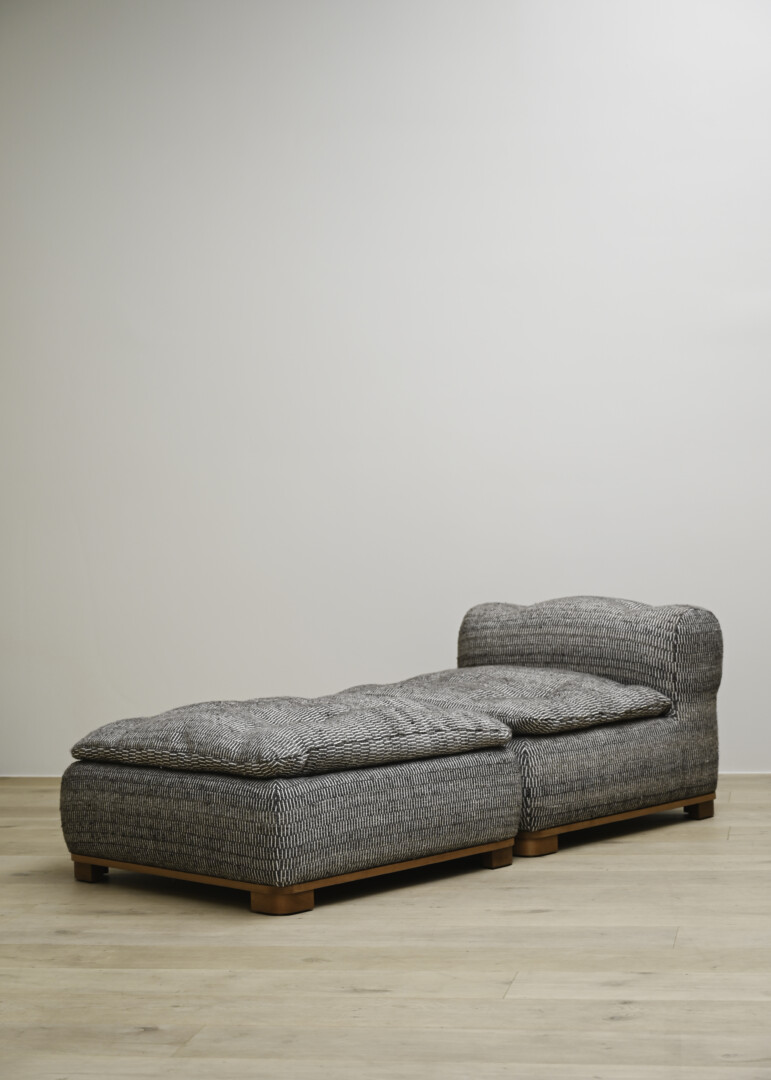 ROLLEN LOUNGE CHAIR