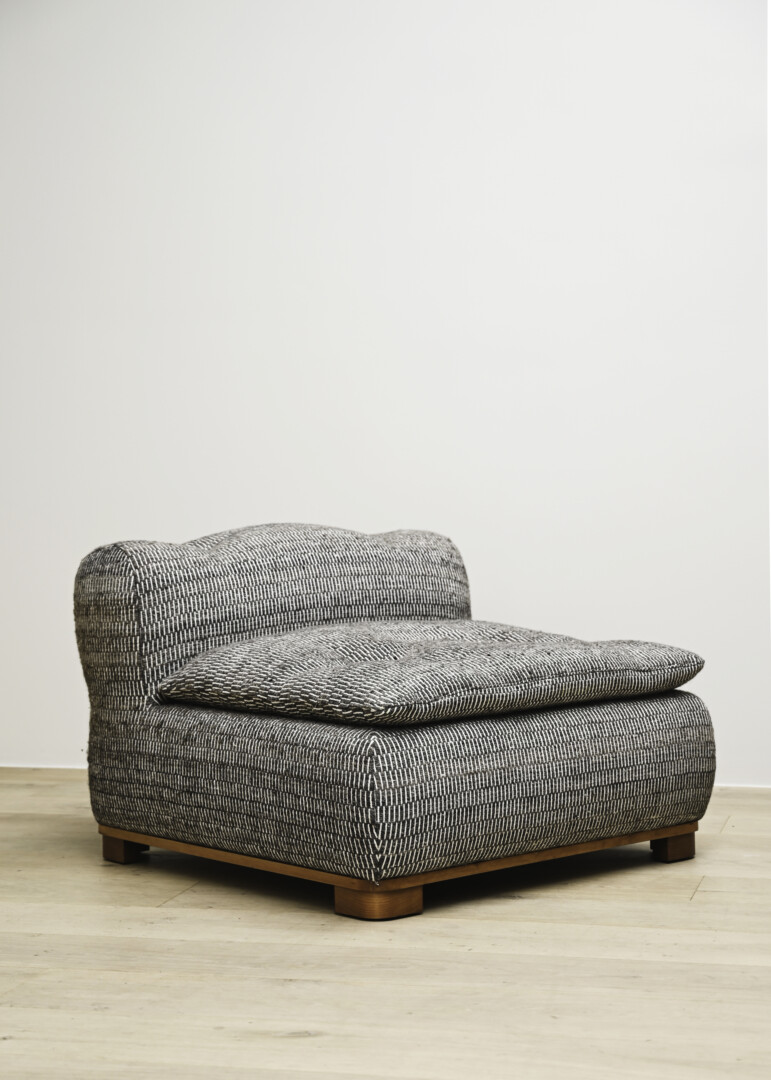 ROLLEN LOUNGE CHAIR