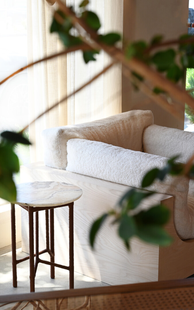 NETZ SIDE TABLE