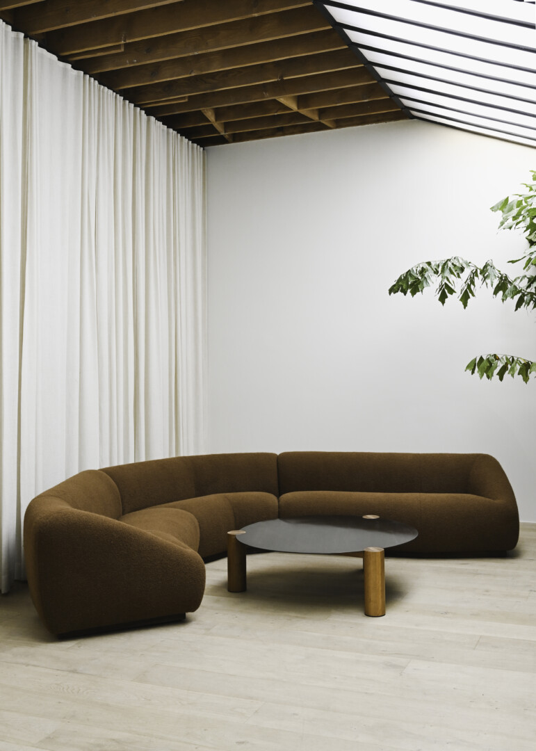DREI COFFEE TABLE