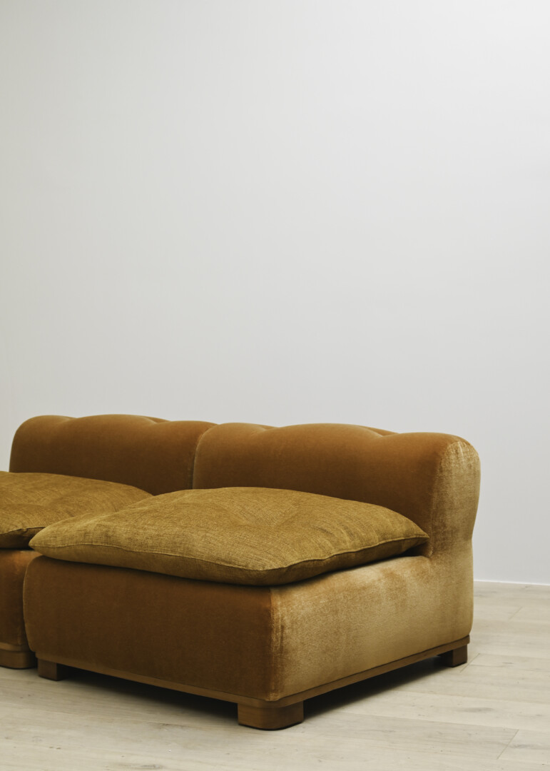 ROLLEN LOUNGE CHAIR
