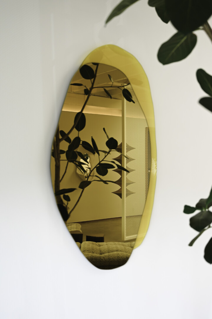OMBRÈE MIRROR
