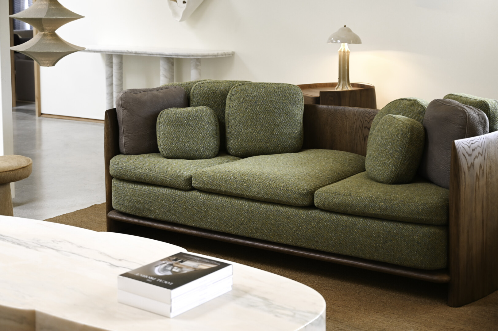 PANEEL SOFA