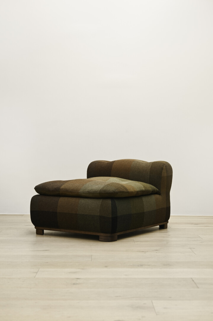 ROLLEN LOUNGE CHAIR