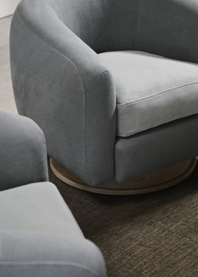 MAAS CHAIR