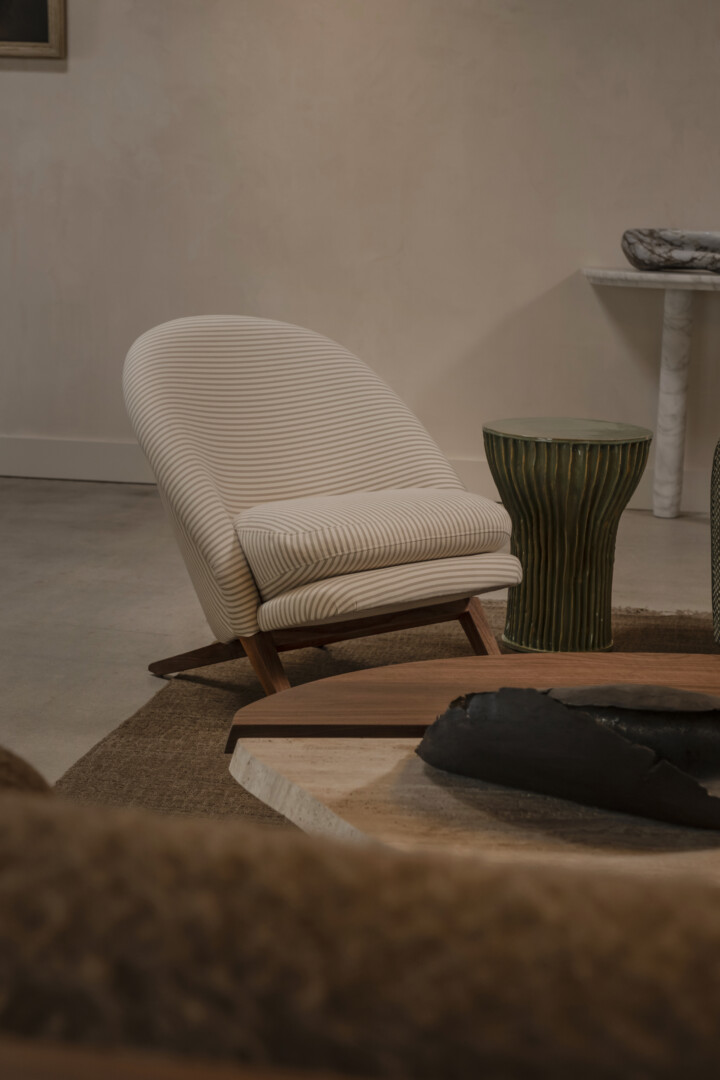 T – CHAIR