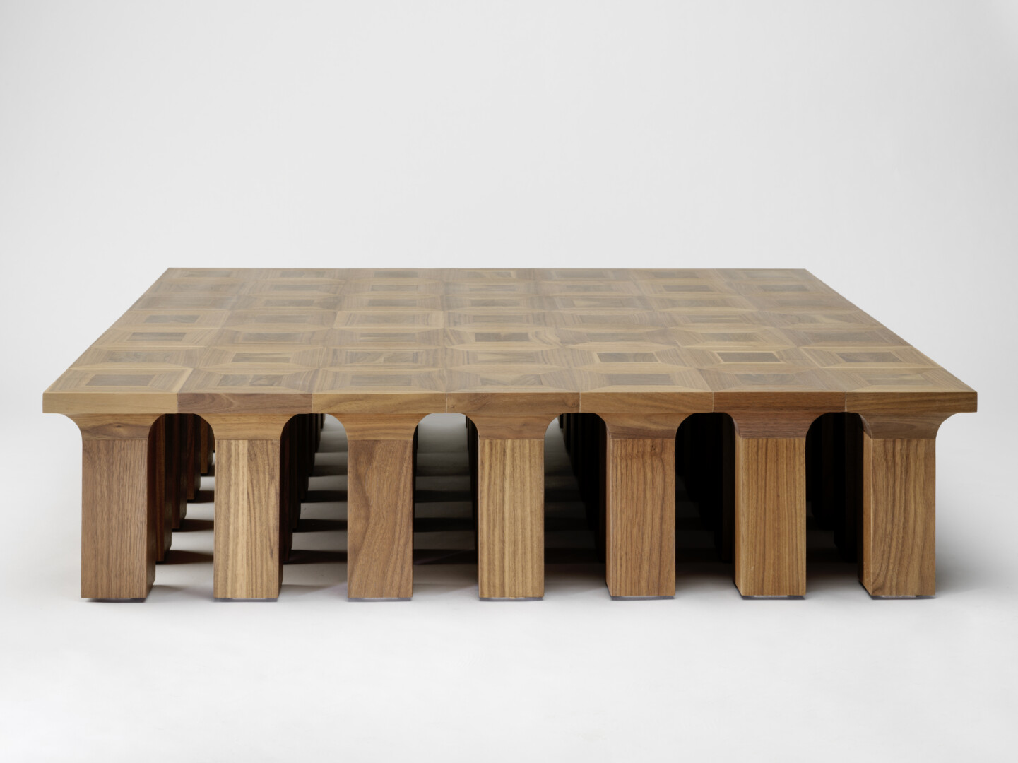 ARCUS COFFEE TABLE