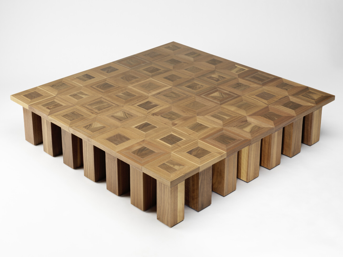 ARCUS COFFEE TABLE