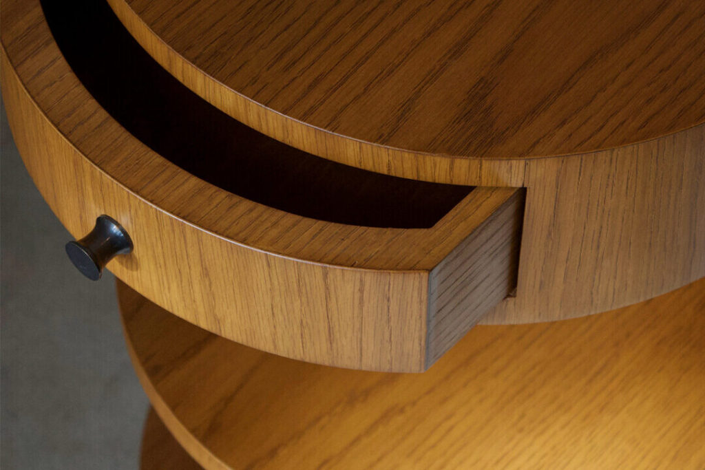N° 141 NIGHTSTAND