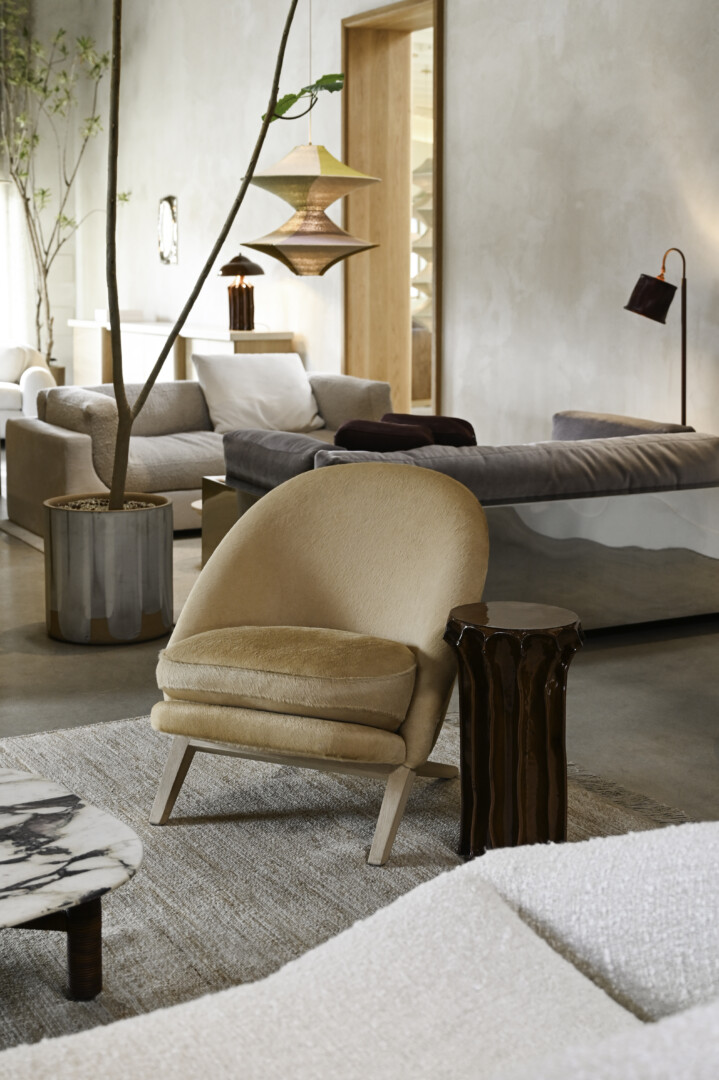 T – CHAIR