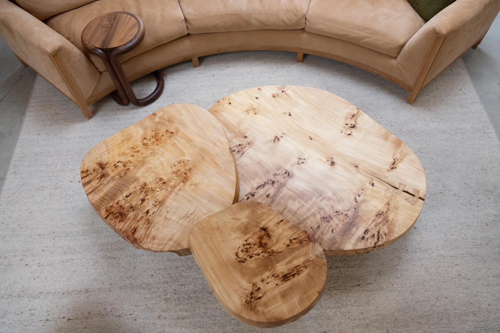 L SERIES LIVE EDGE
