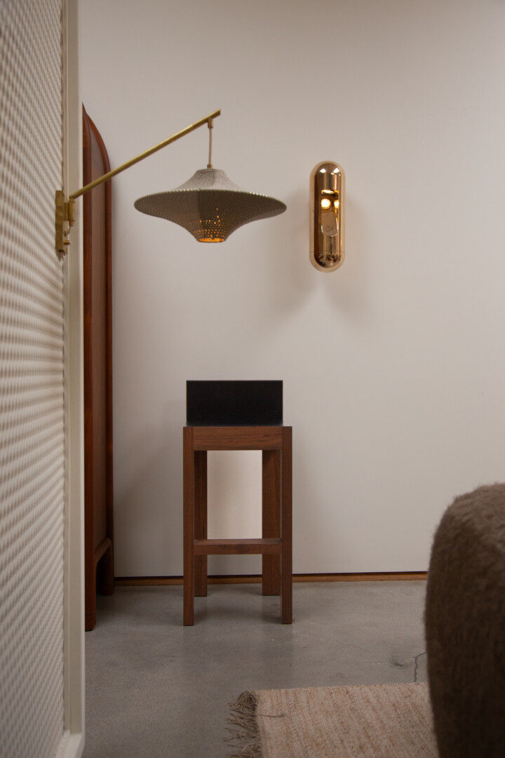 STRICT COUNTER STOOL