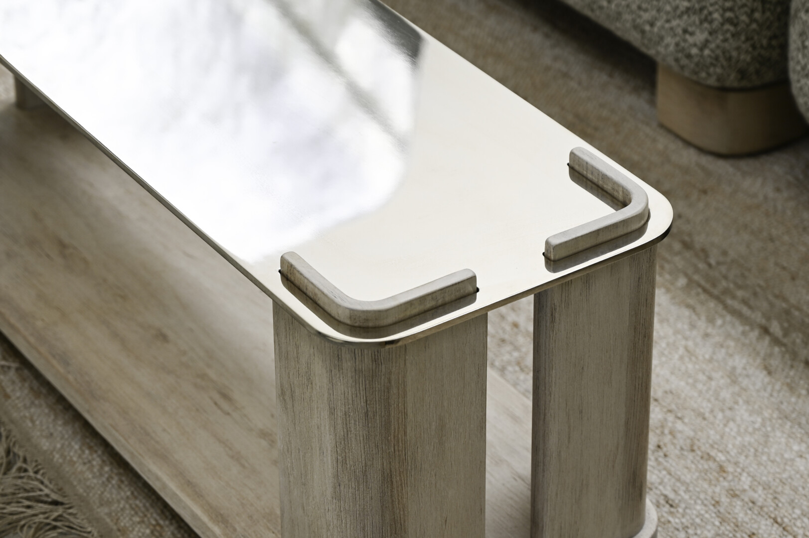 ROLLEN SIDE TABLE