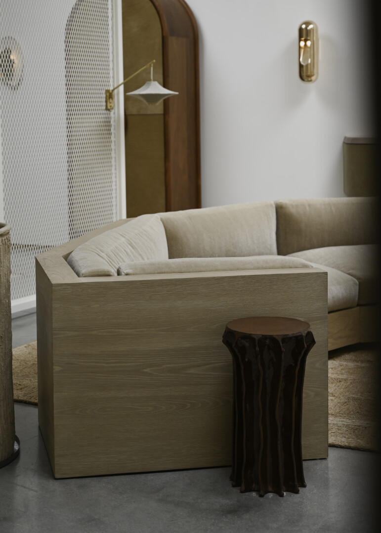 FRANCK SECTIONAL – ANGLED
