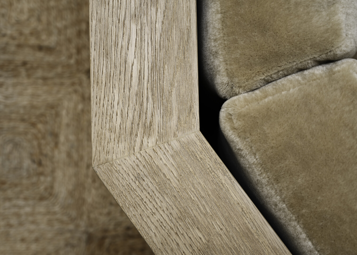FRANCK SECTIONAL – ANGLED