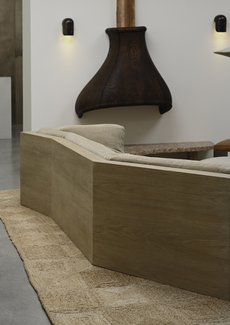 FRANCK SECTIONAL – ANGLED