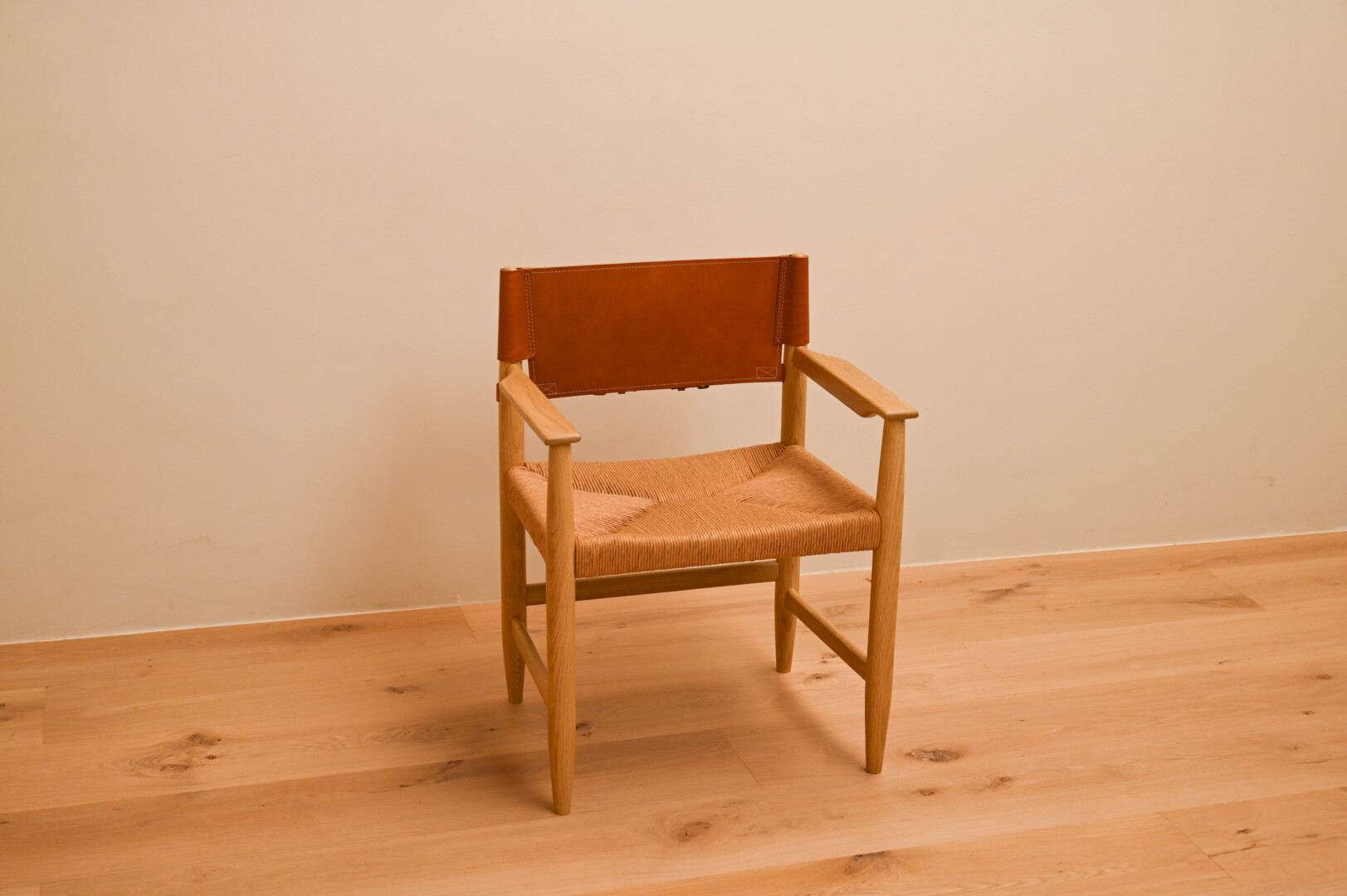 CAMPAIGN ARMCHAIR – RUSH