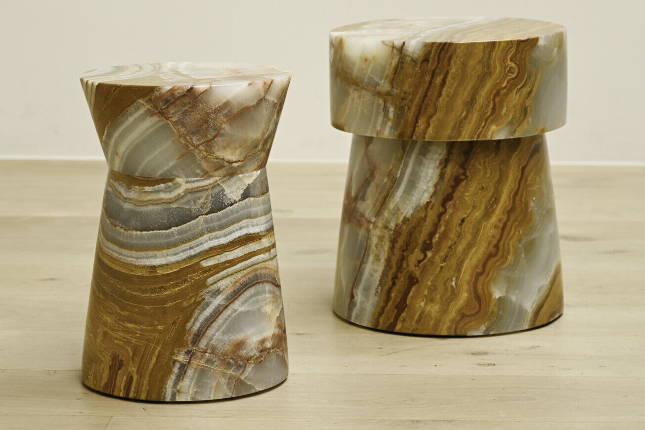 ONYX PINON STOOL