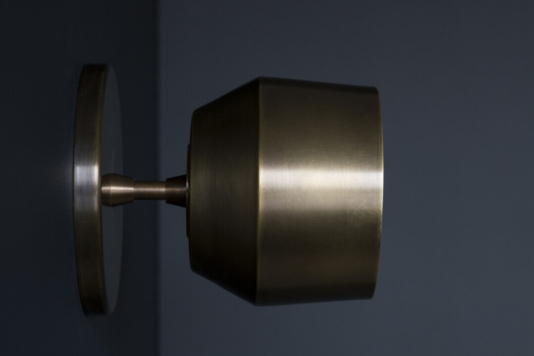 FORCHETTE FLUSH MOUNT SCONCE