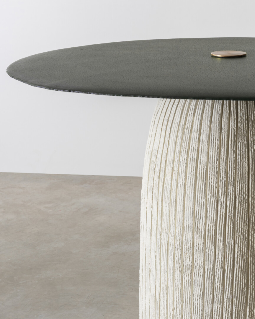 GRAIN D’ORGE DINING TABLE