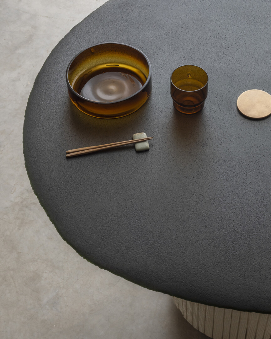 GRAIN D’ORGE DINING TABLE