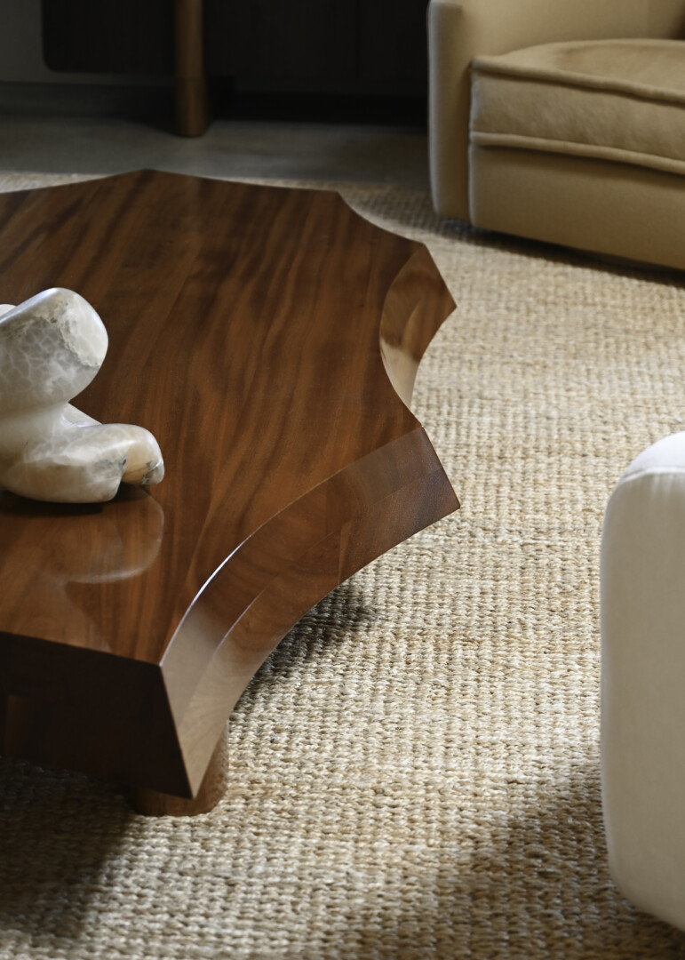 FREEE SHAPE COFFEE TABLE