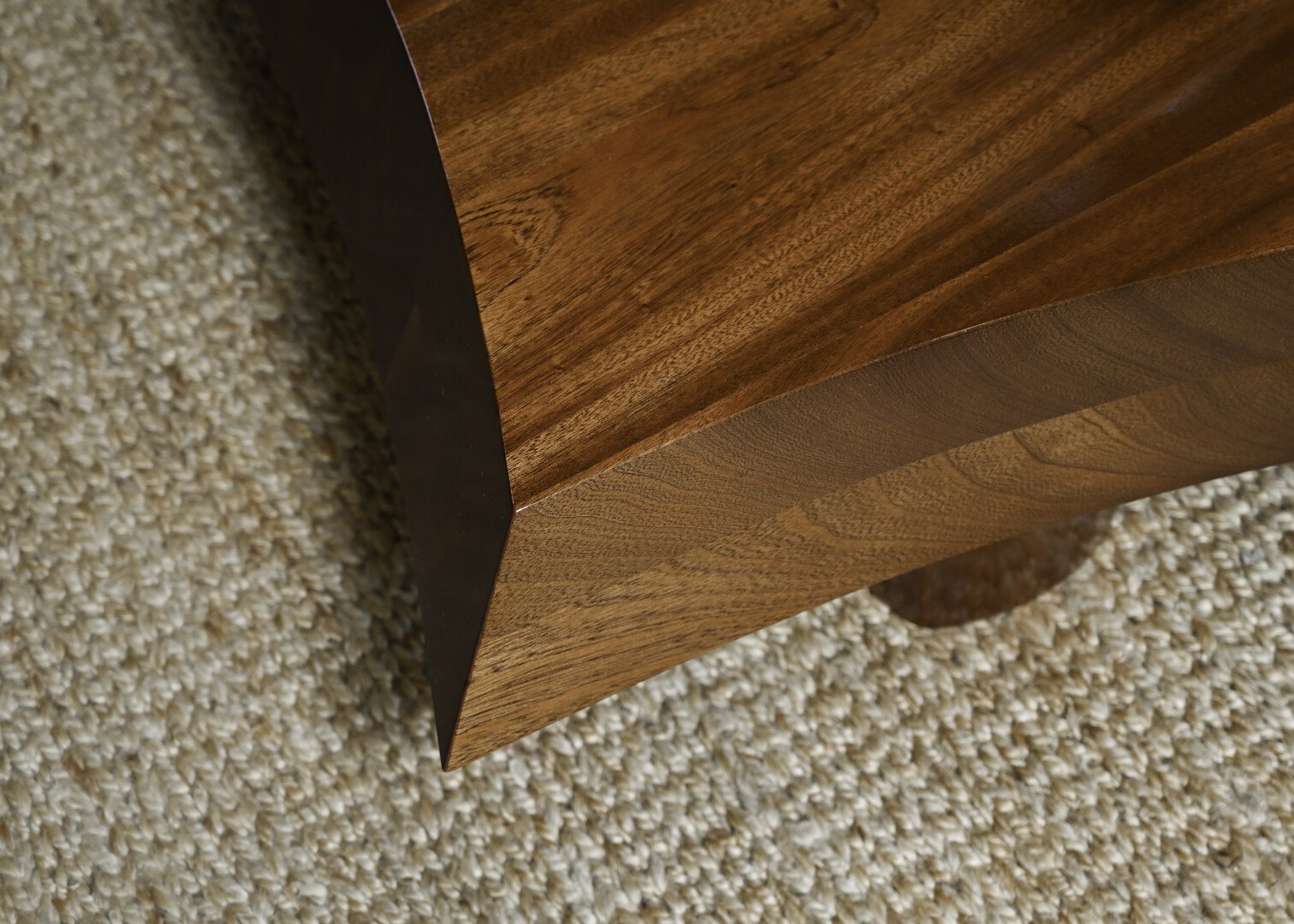 FREEE SHAPE COFFEE TABLE