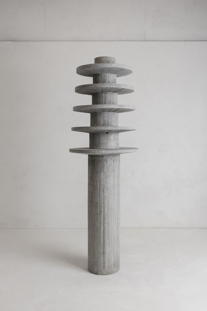 SOONA TOTEM SCULPTURE