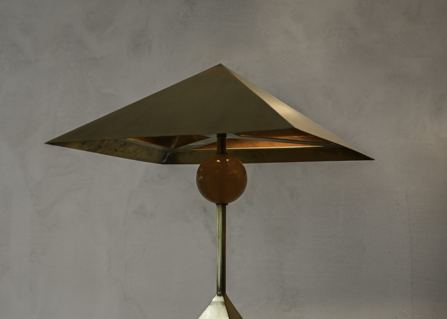 JOIA TABLE LAMP