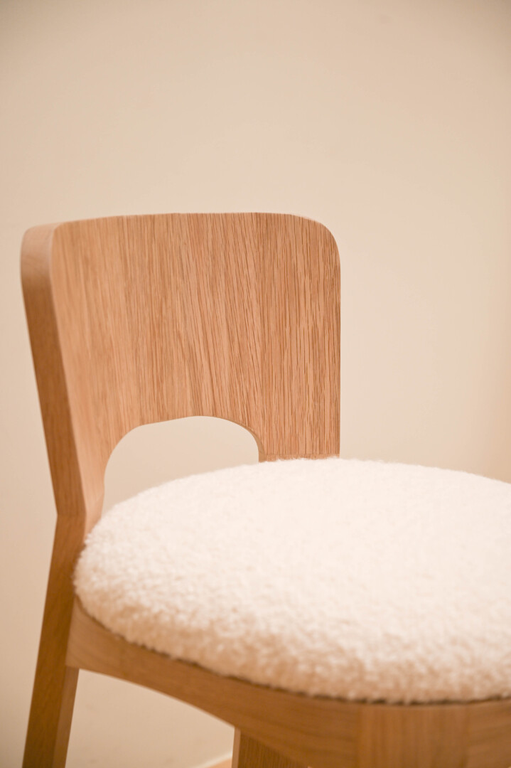 LATTEN BAR & COUNTER STOOL