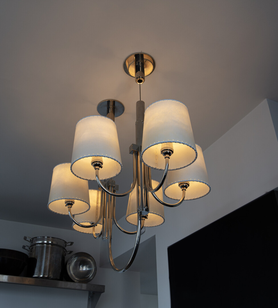 SERIES 01 DOUBLE UPRIGHT ELECTROLIER