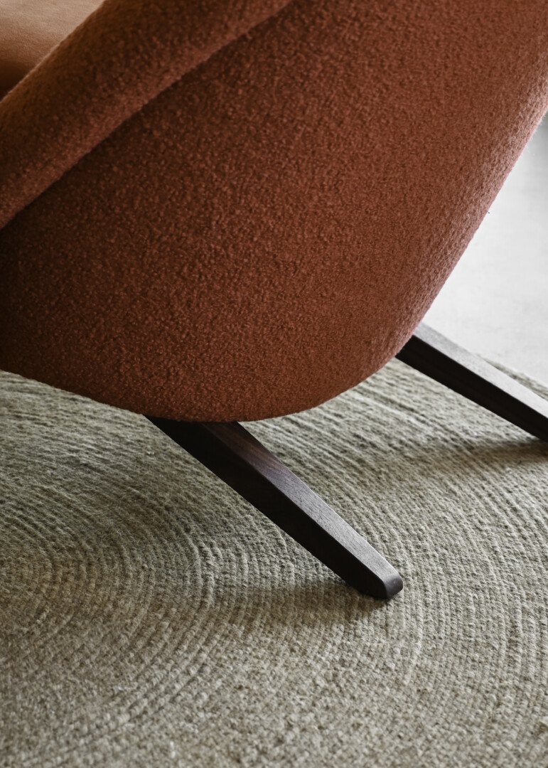 T – CHAIR