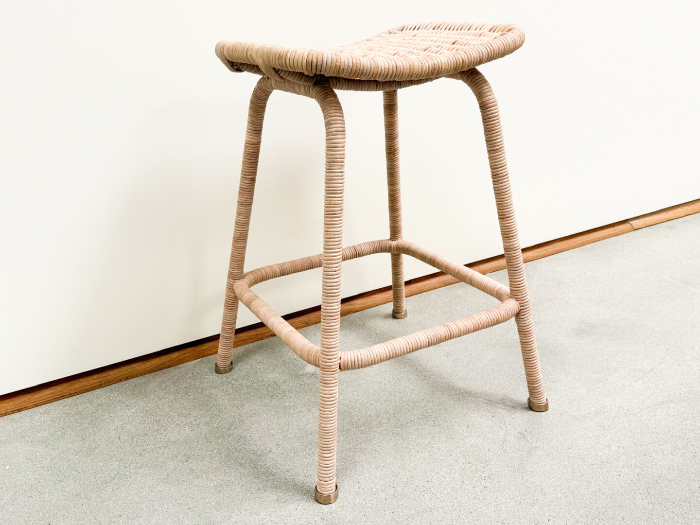 BACKLESS STROH BAR & COUNTER STOOL