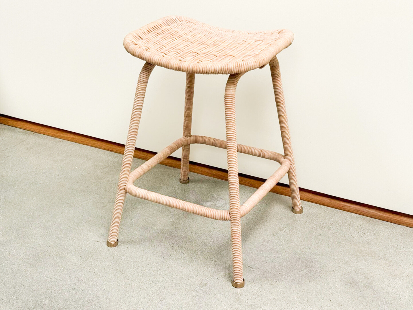 BACKLESS STROH BAR & COUNTER STOOL
