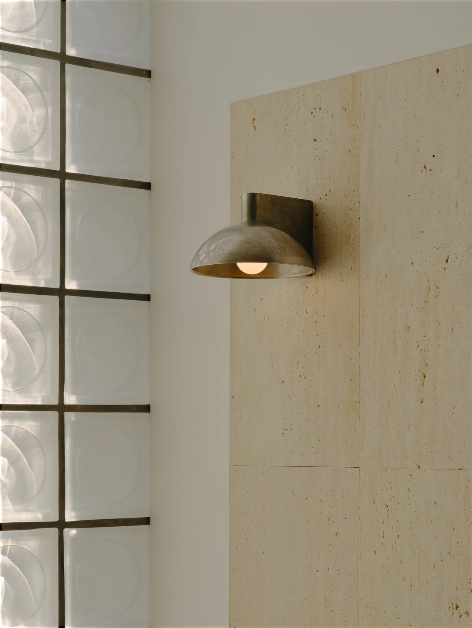 SOLUNE WALL LIGHT