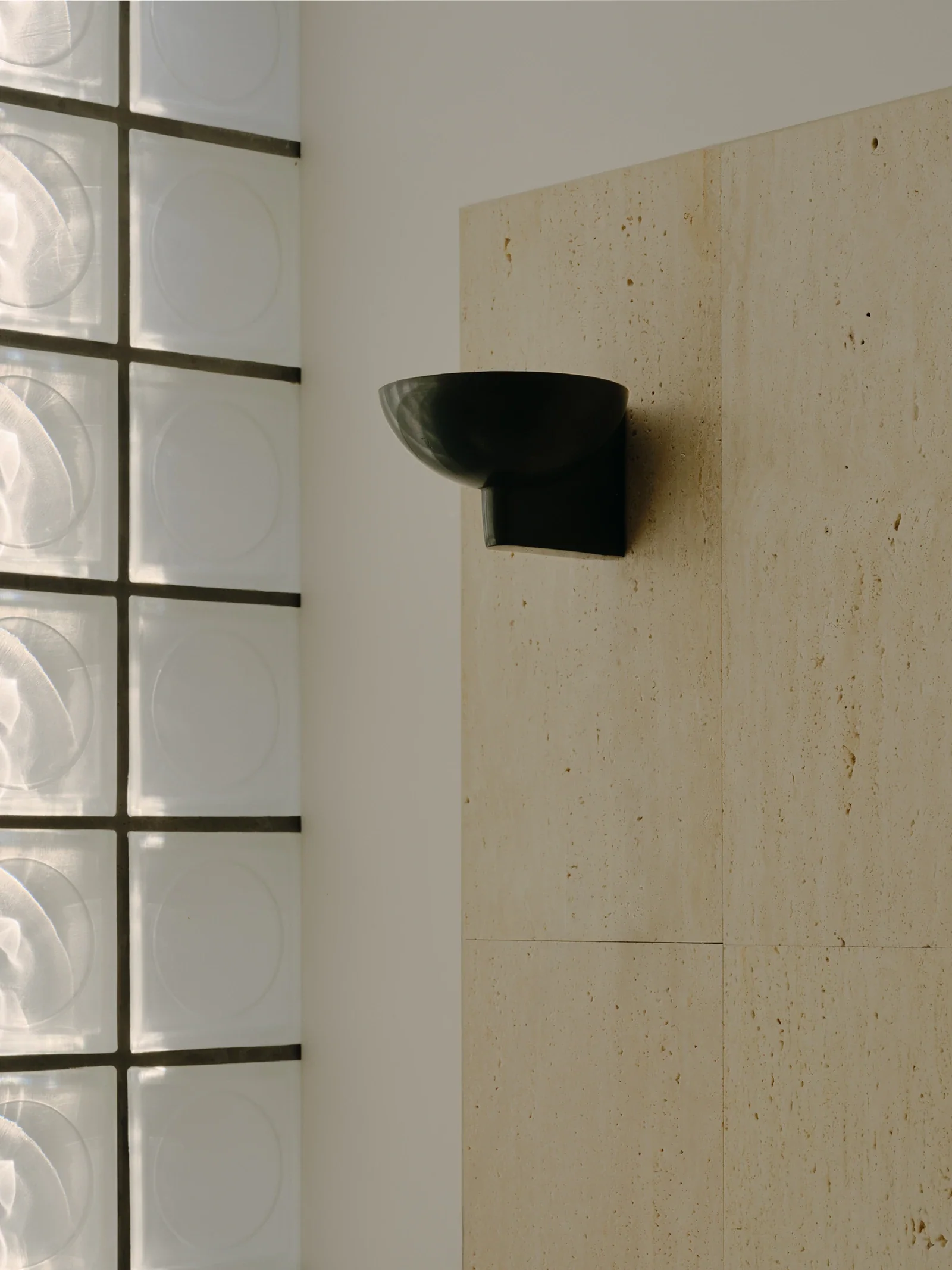 SOLUNE WALL LIGHT