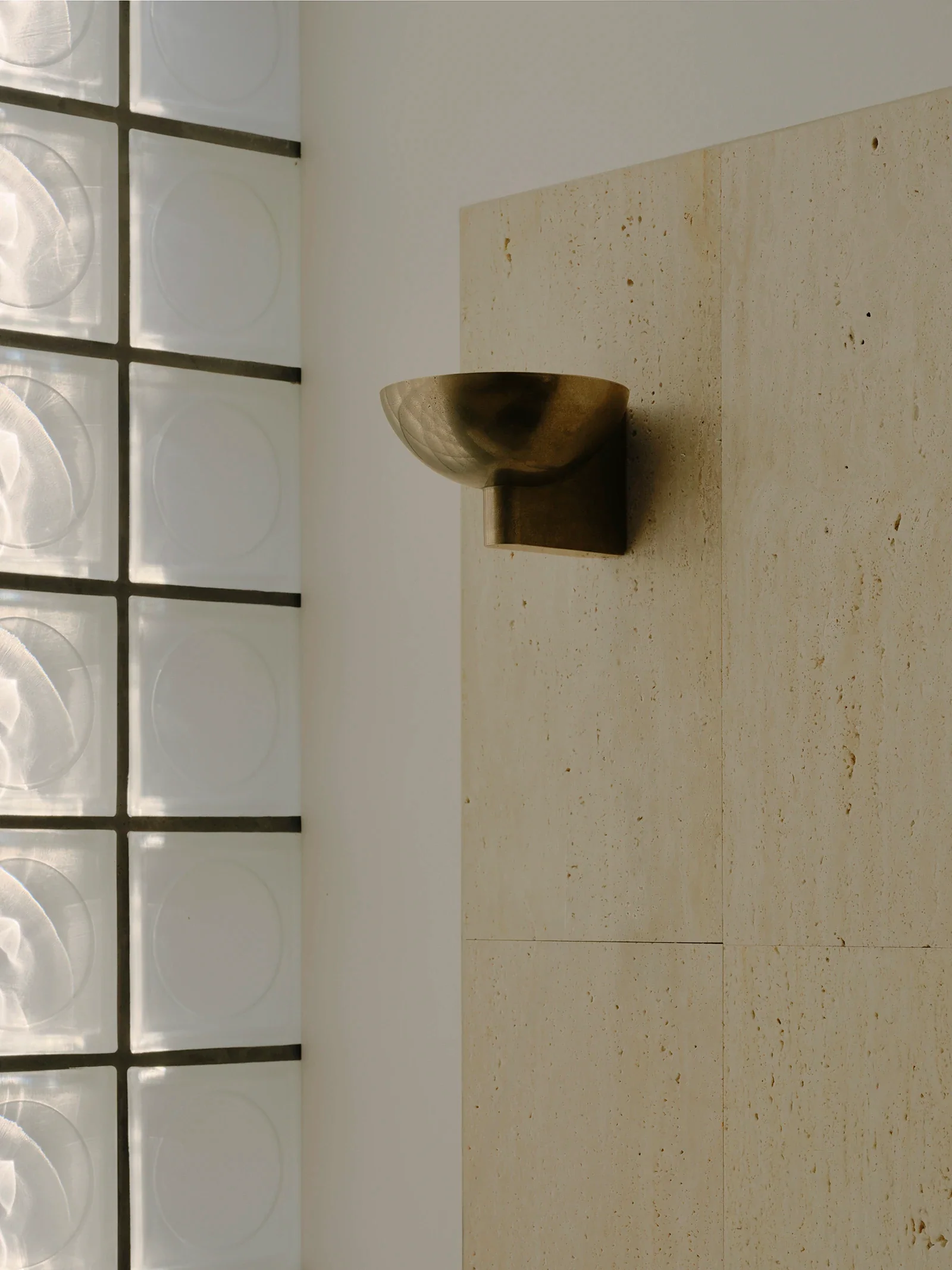 SOLUNE WALL LIGHT