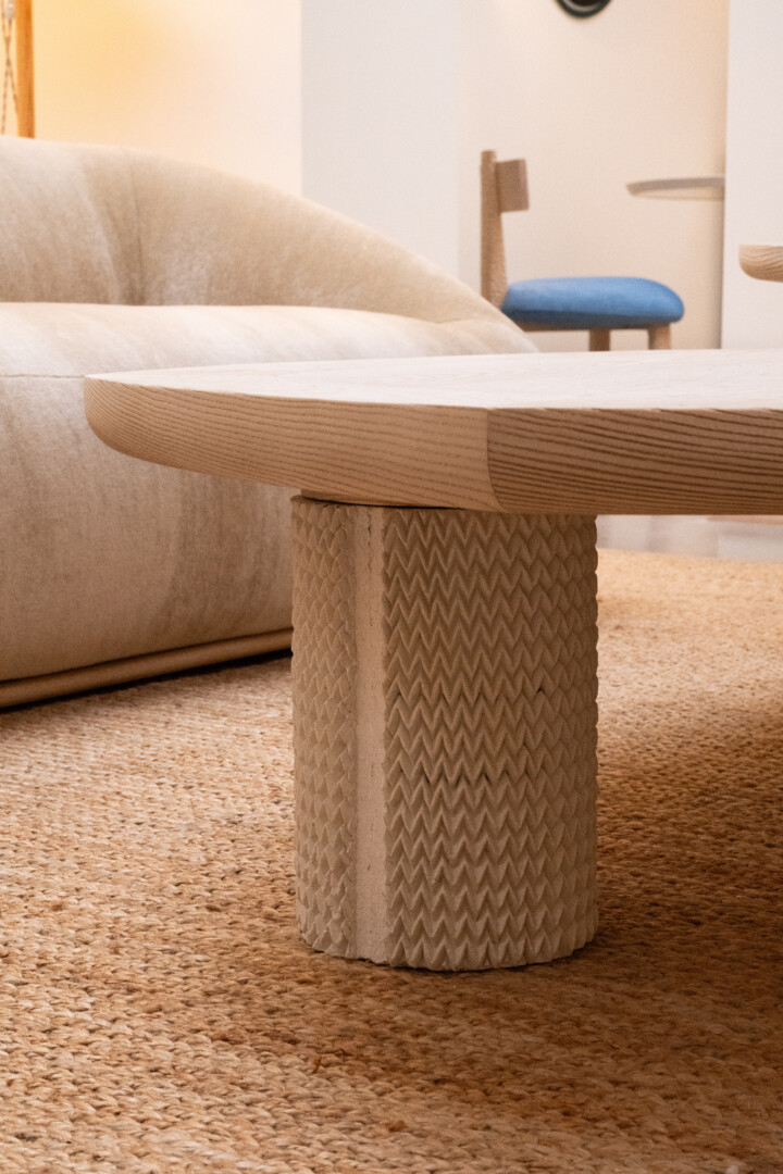 FALT SIDE TABLE