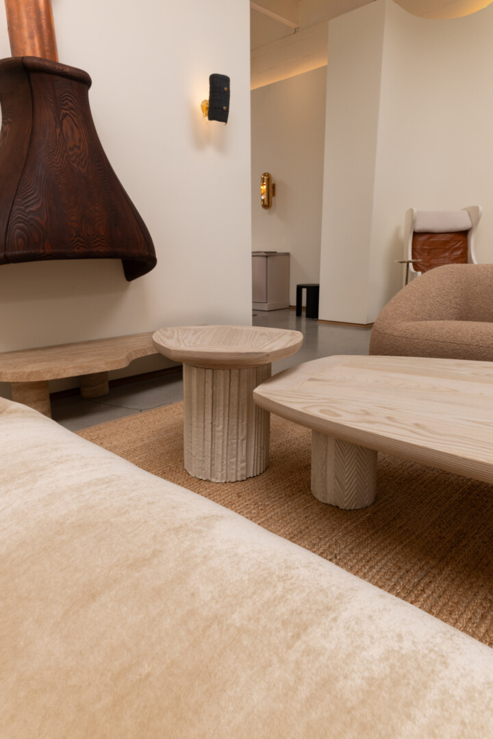 FALT SIDE TABLE
