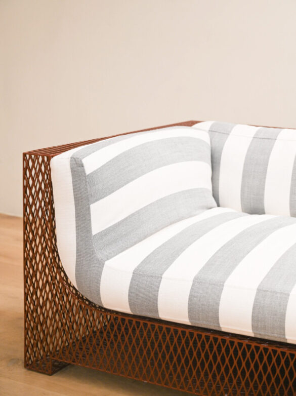 CUSTOM EXPANDED STEEL FRANCK LOVESEAT