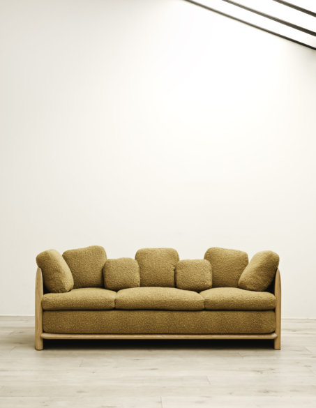 PANEEL SOFA