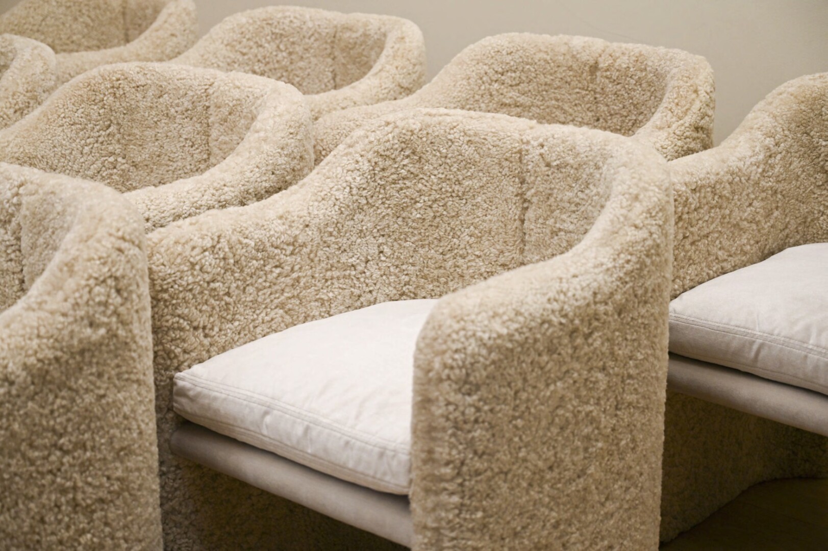 BAND ARMCHAIR