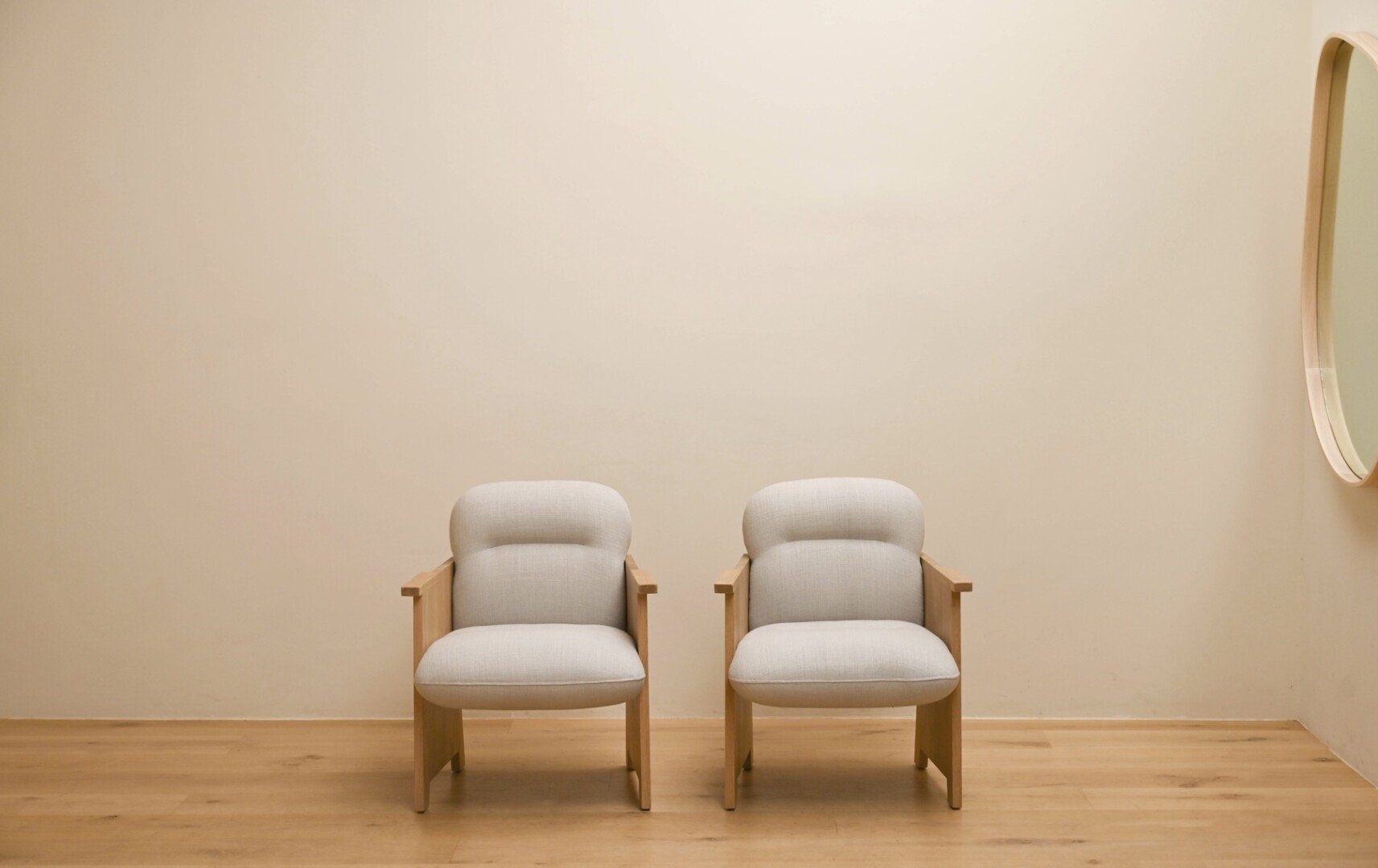 DAMEN CHAIR