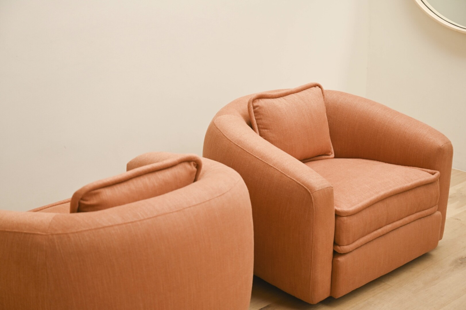 FAAS LOUNGE CHAIR