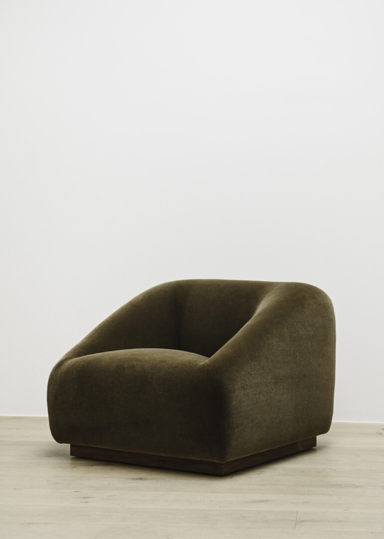 POUF LOUNGE CHAIR