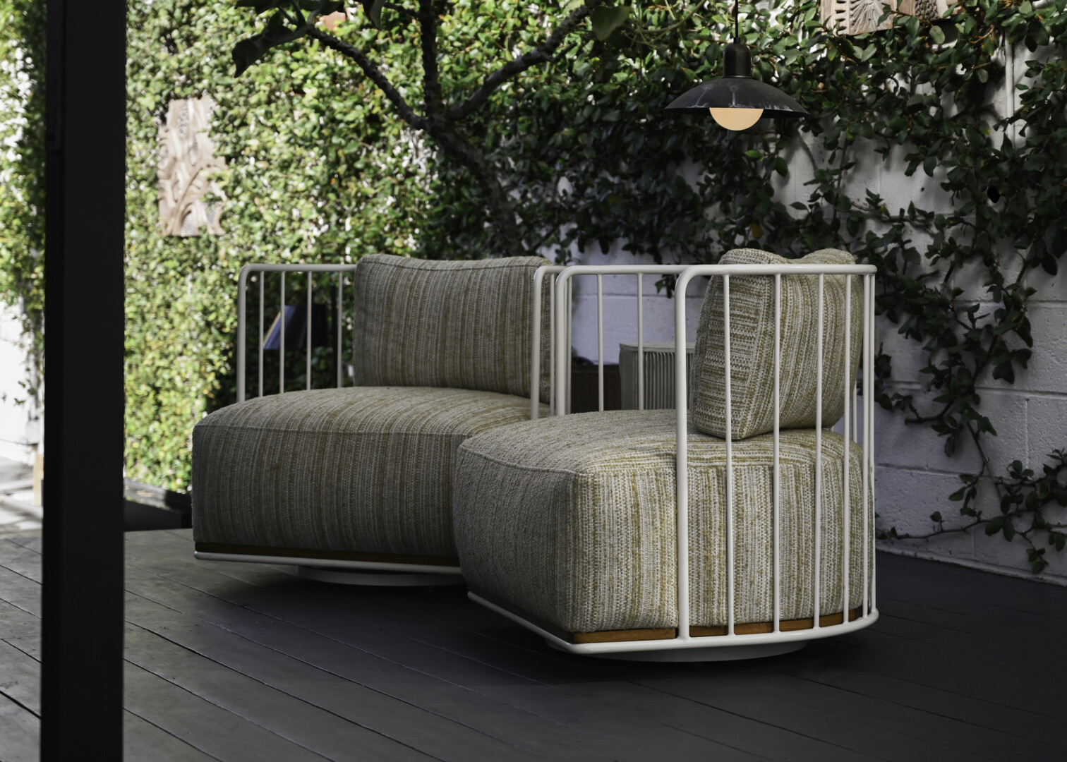 ELLIPSE SWIVEL LOUNGE