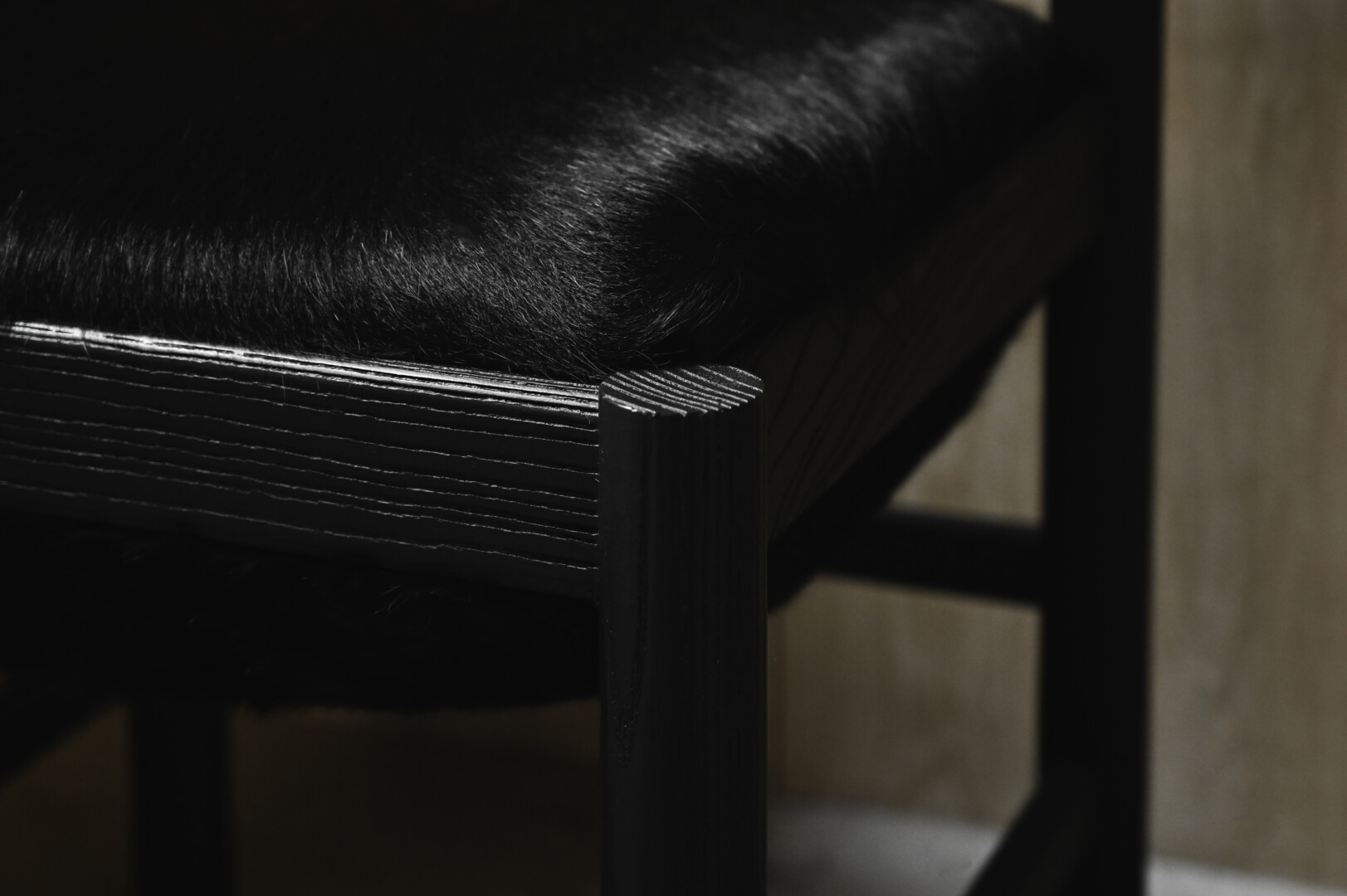 DUBEL DINING CHAIR