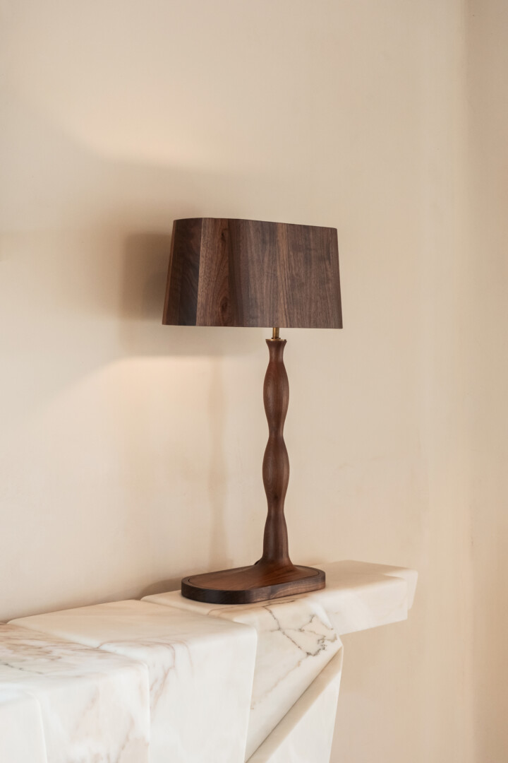TRAGER TABLE LAMP