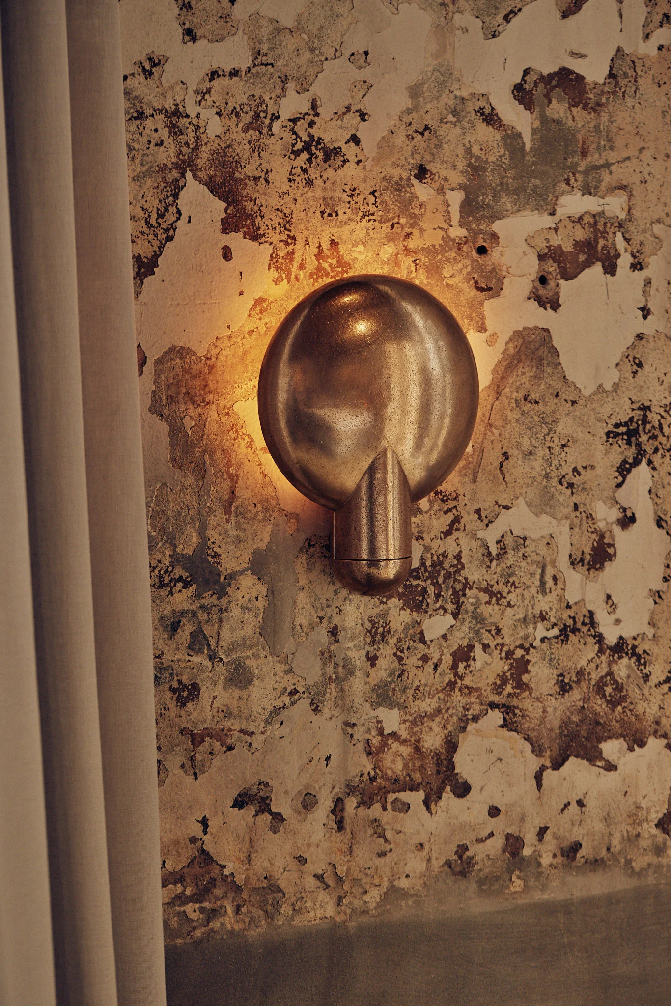 SURFACE WALL SCONCE