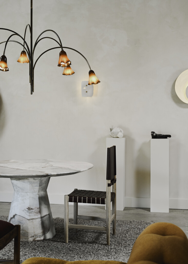 CAMPAIGN HIGH-BACK CHAIR